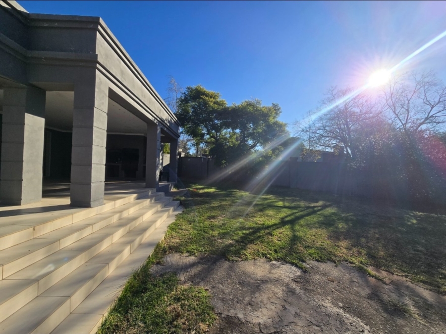 4 Bedroom Property for Sale in Dan Pienaar Free State